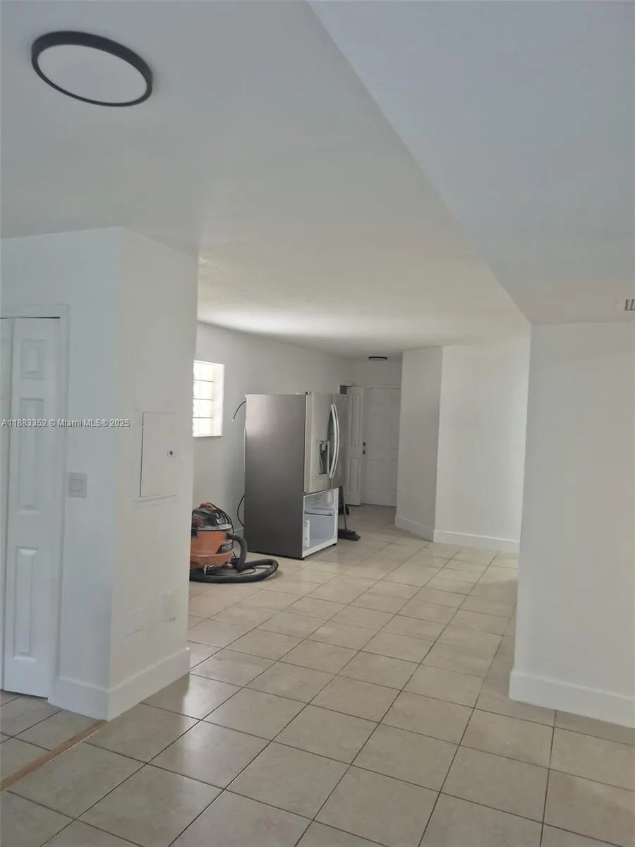 2701 SE 12th Pl, #106