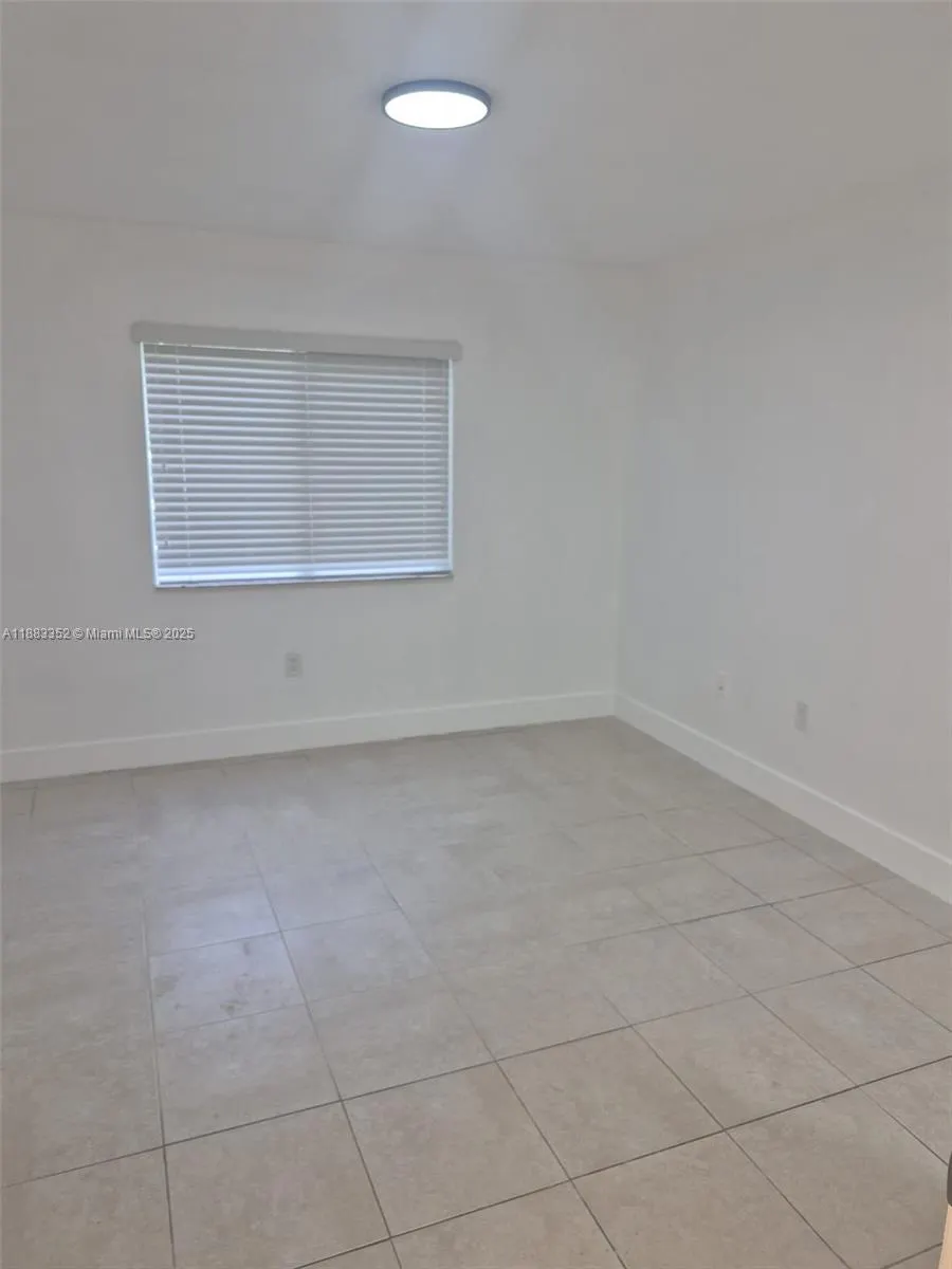 2701 SE 12th Pl, #106