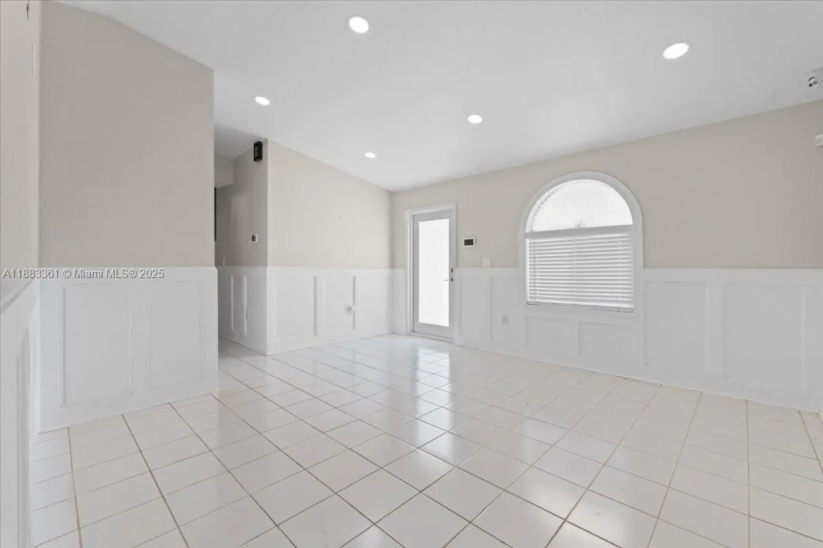 15327 SW 179th Ter