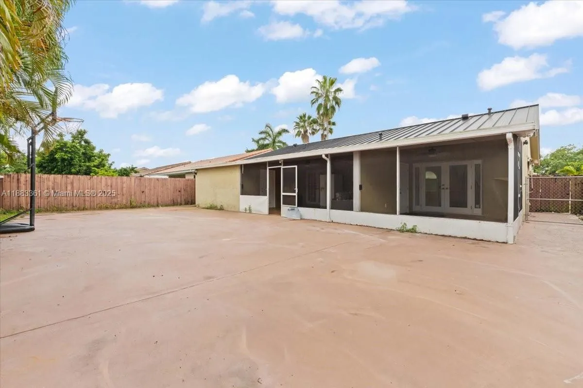 15327 SW 179th Ter