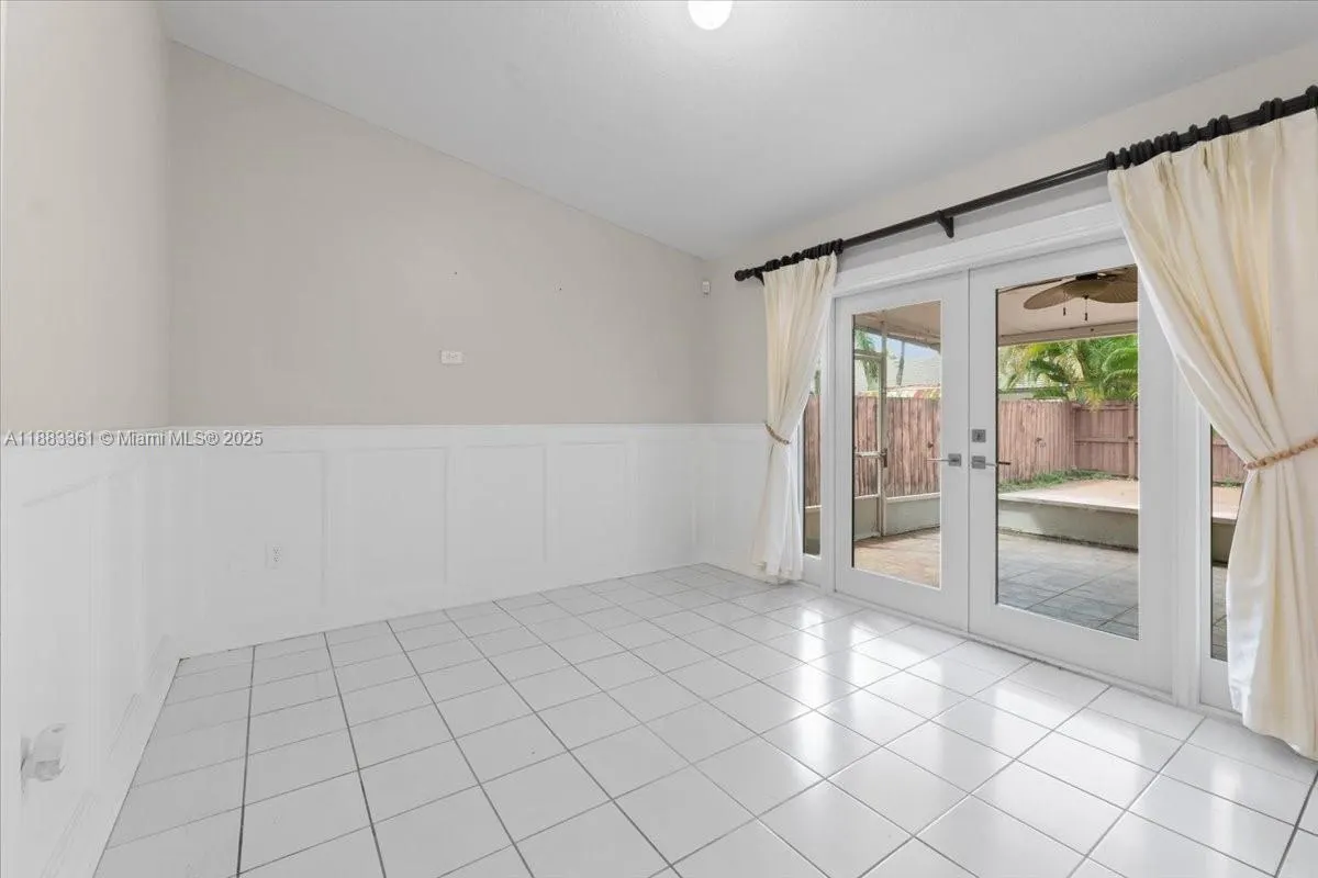 15327 SW 179th Ter