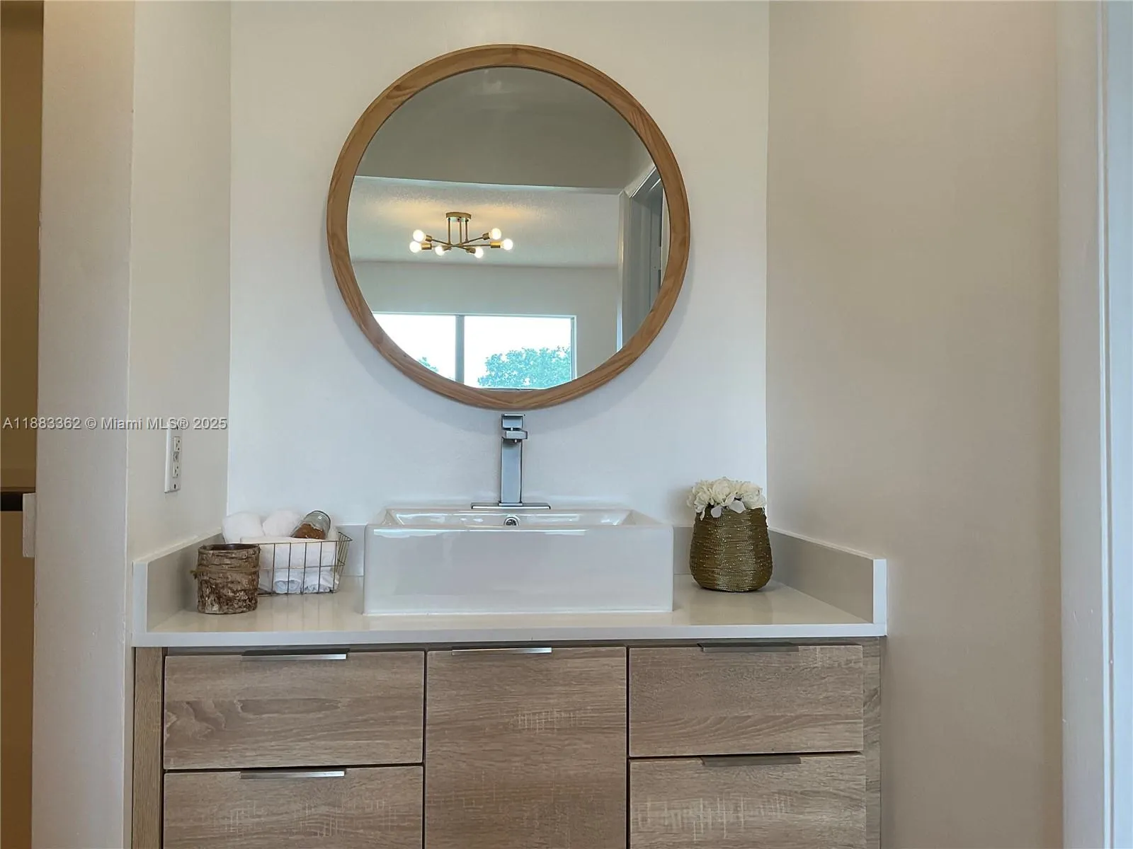 9481 Sunrise Lakes Blvd, #302
