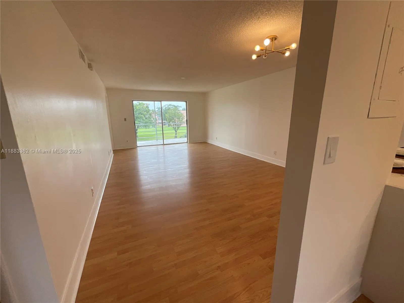 9481 Sunrise Lakes Blvd, #302
