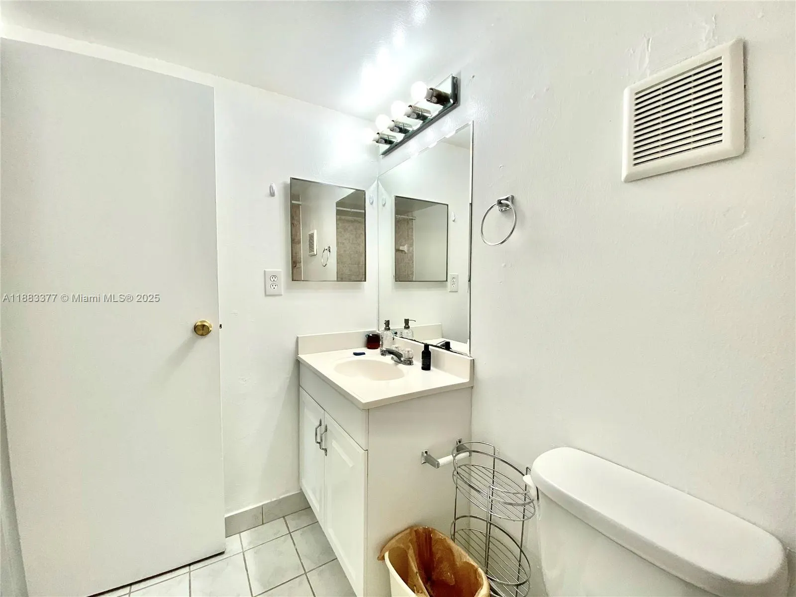 16950 DIXIE, #A536