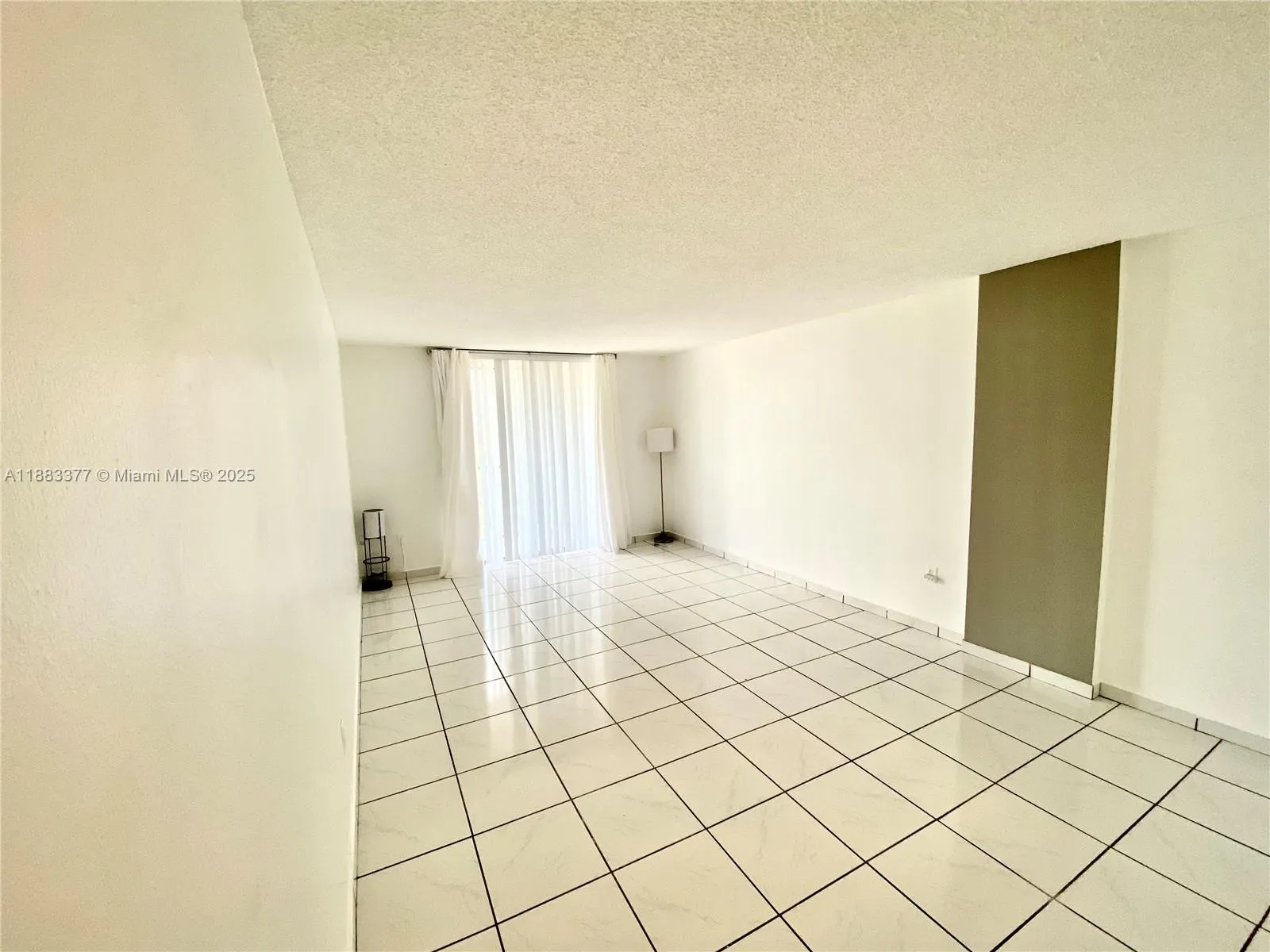 16950 DIXIE, #A536
