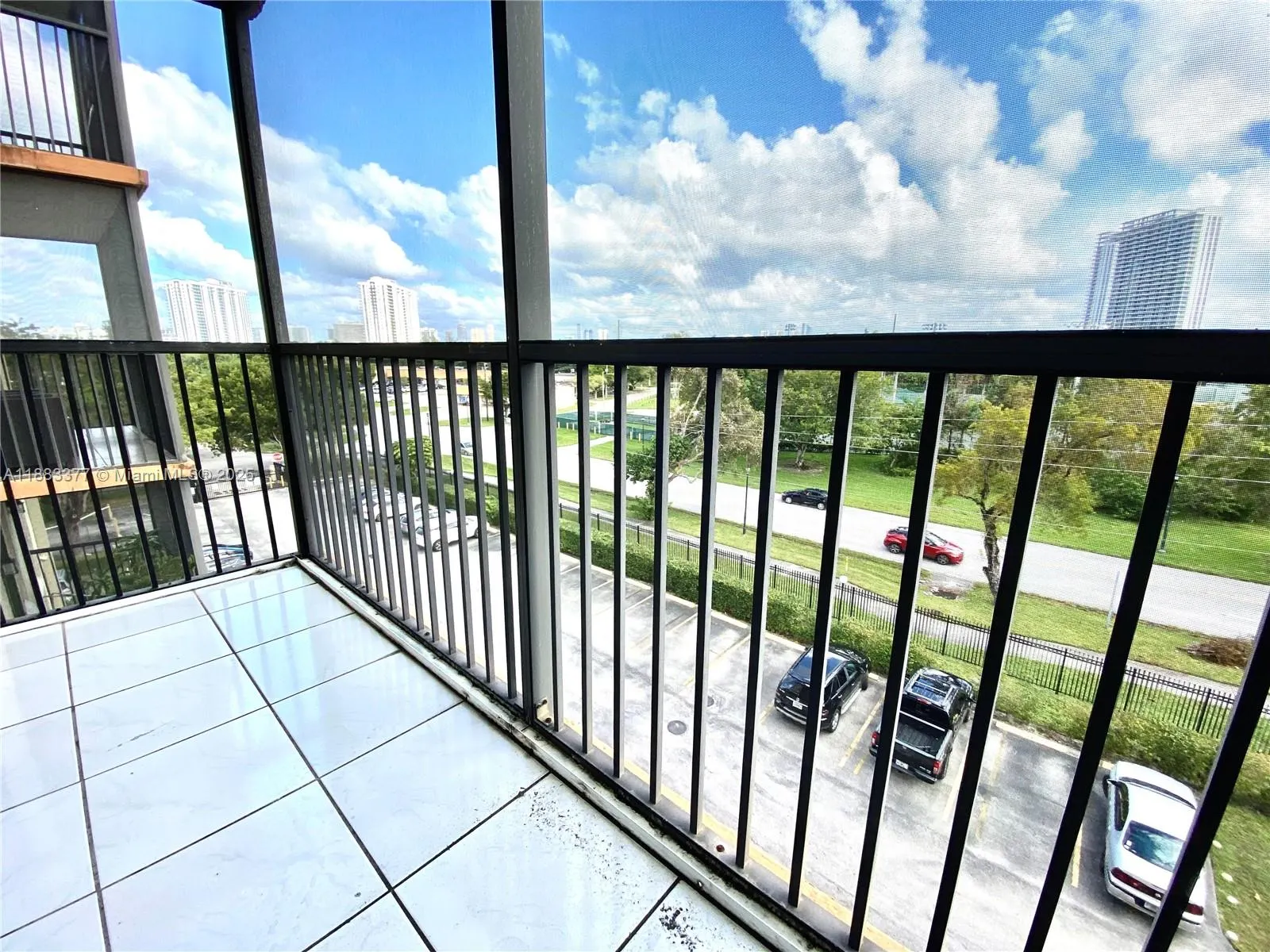 16950 DIXIE, #A536
