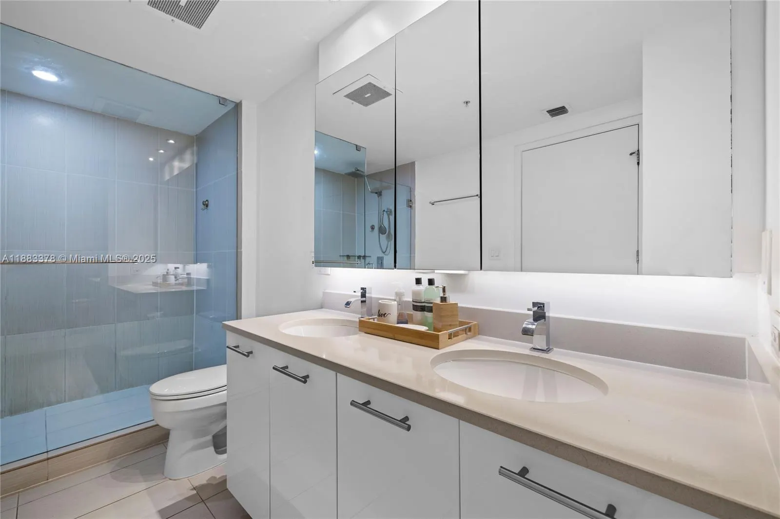 3250 NE 1st Ave, #515