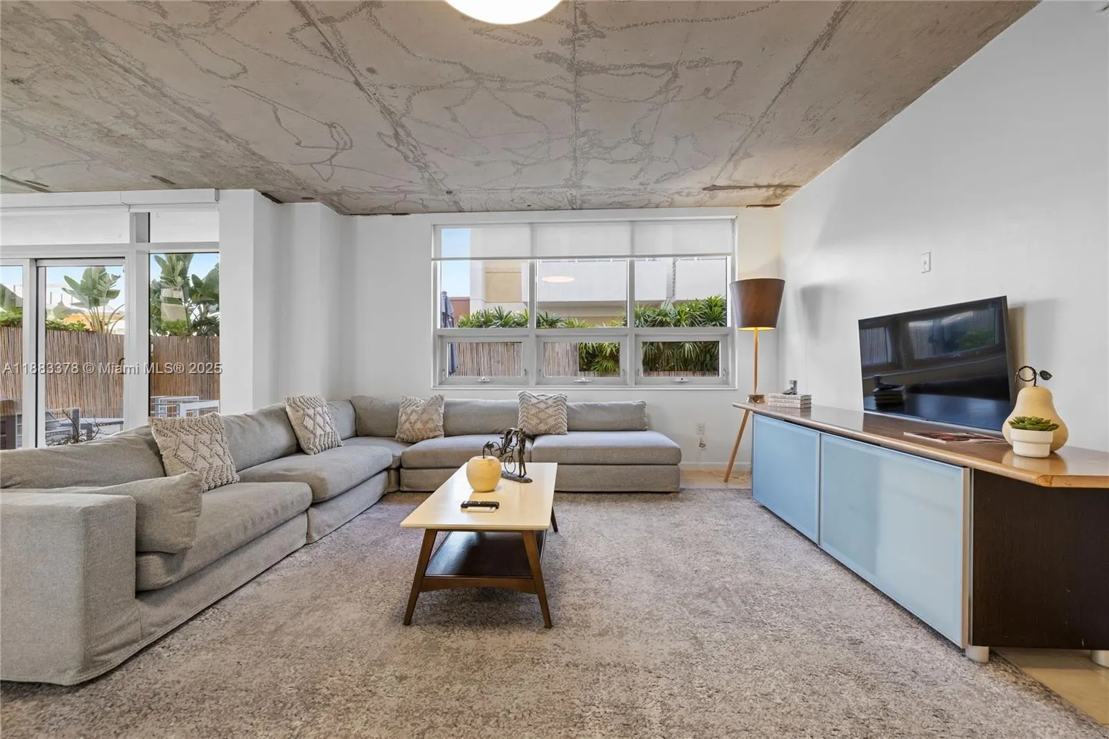 3250 NE 1st Ave, #515