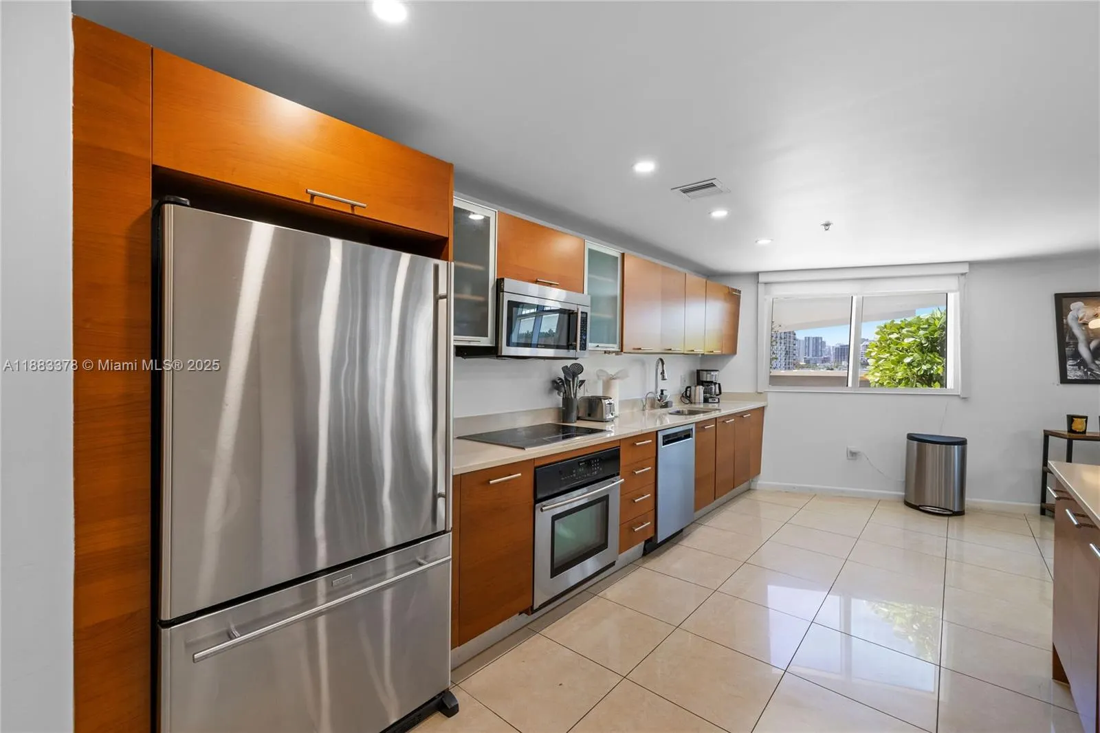 3250 NE 1st Ave, #515