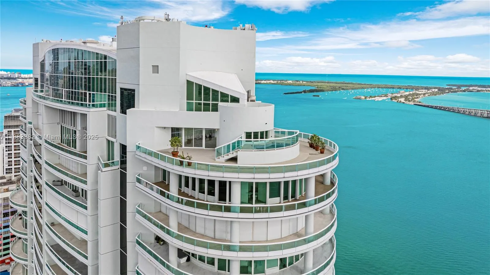 1643 Brickell Ave, #PH4902