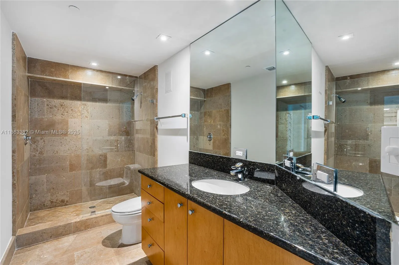 1643 Brickell Ave, #PH4902
