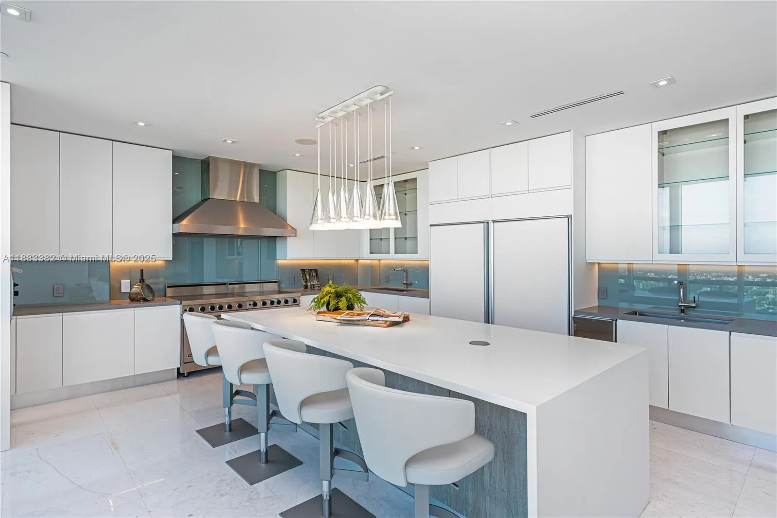 1643 Brickell Ave, #PH4902