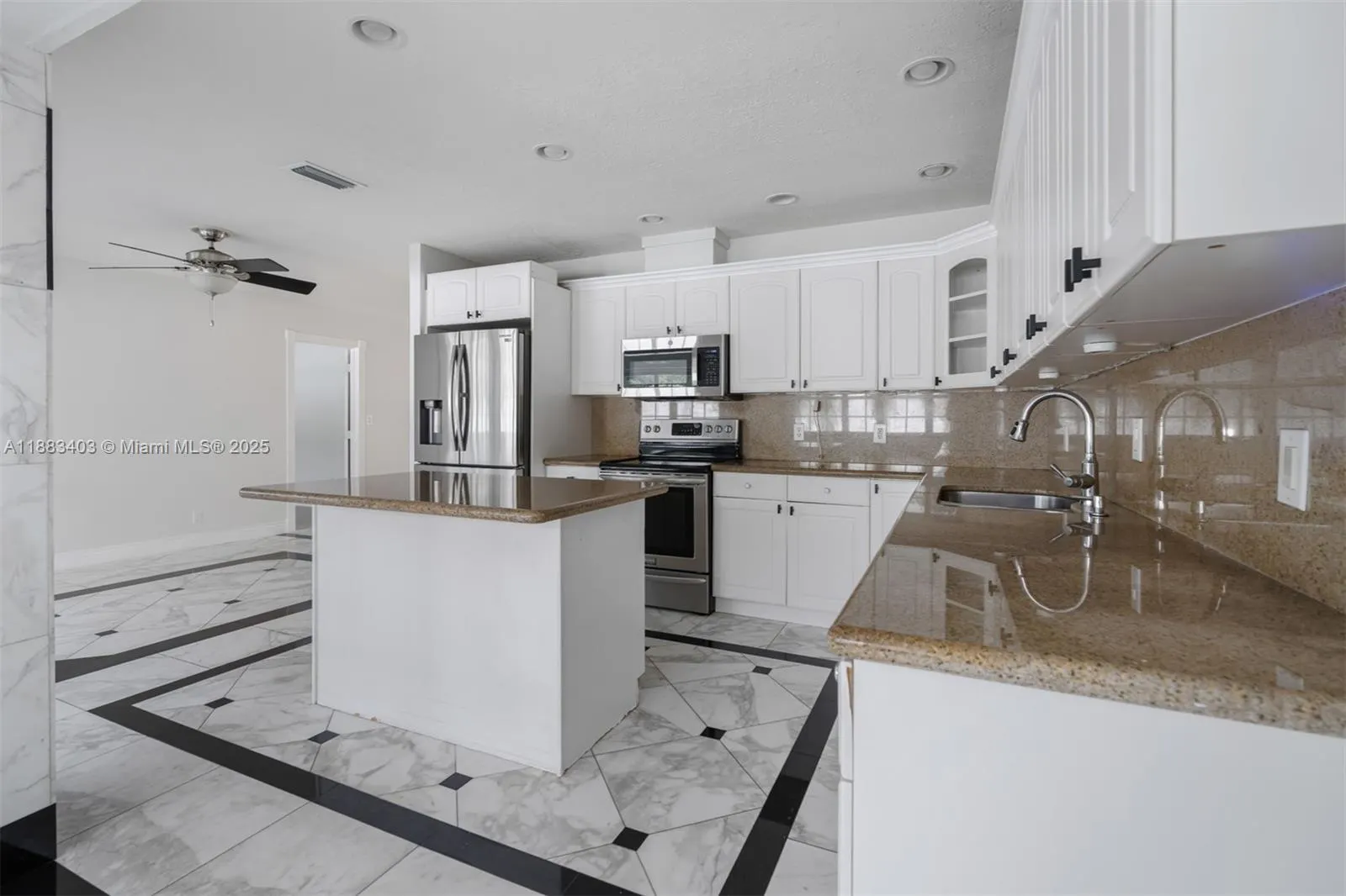 2505 NE 35th Dr