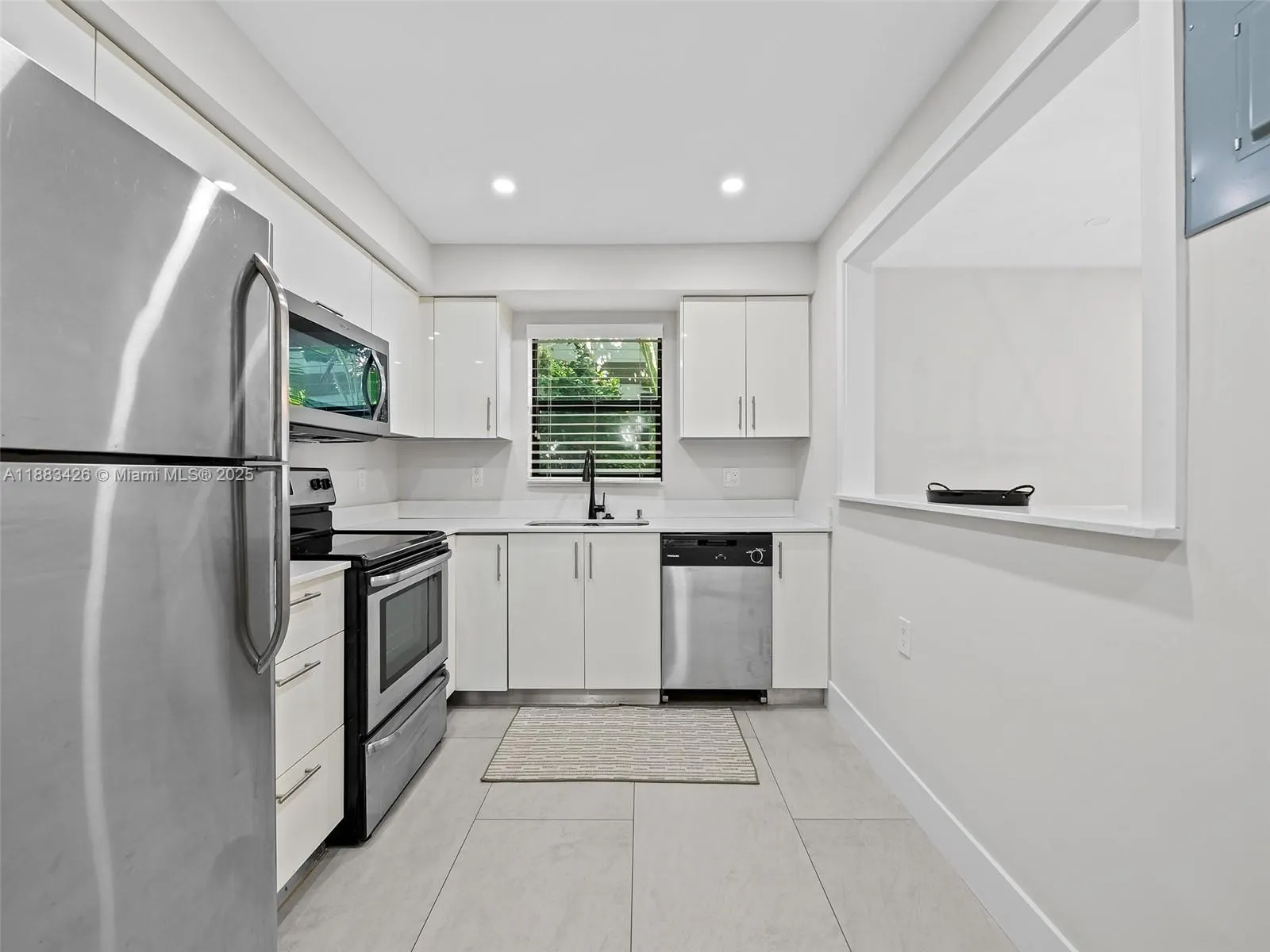 1305 SE 1st St, #2
