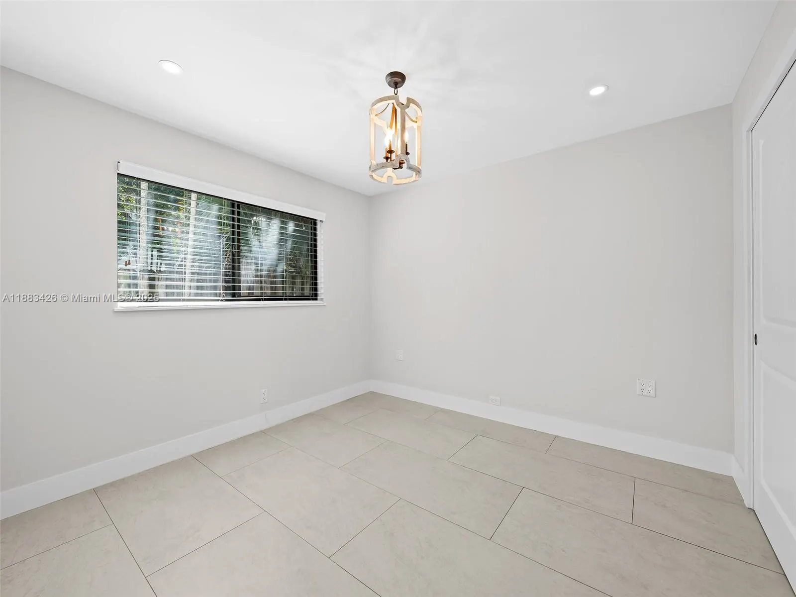 1305 SE 1st St, #2