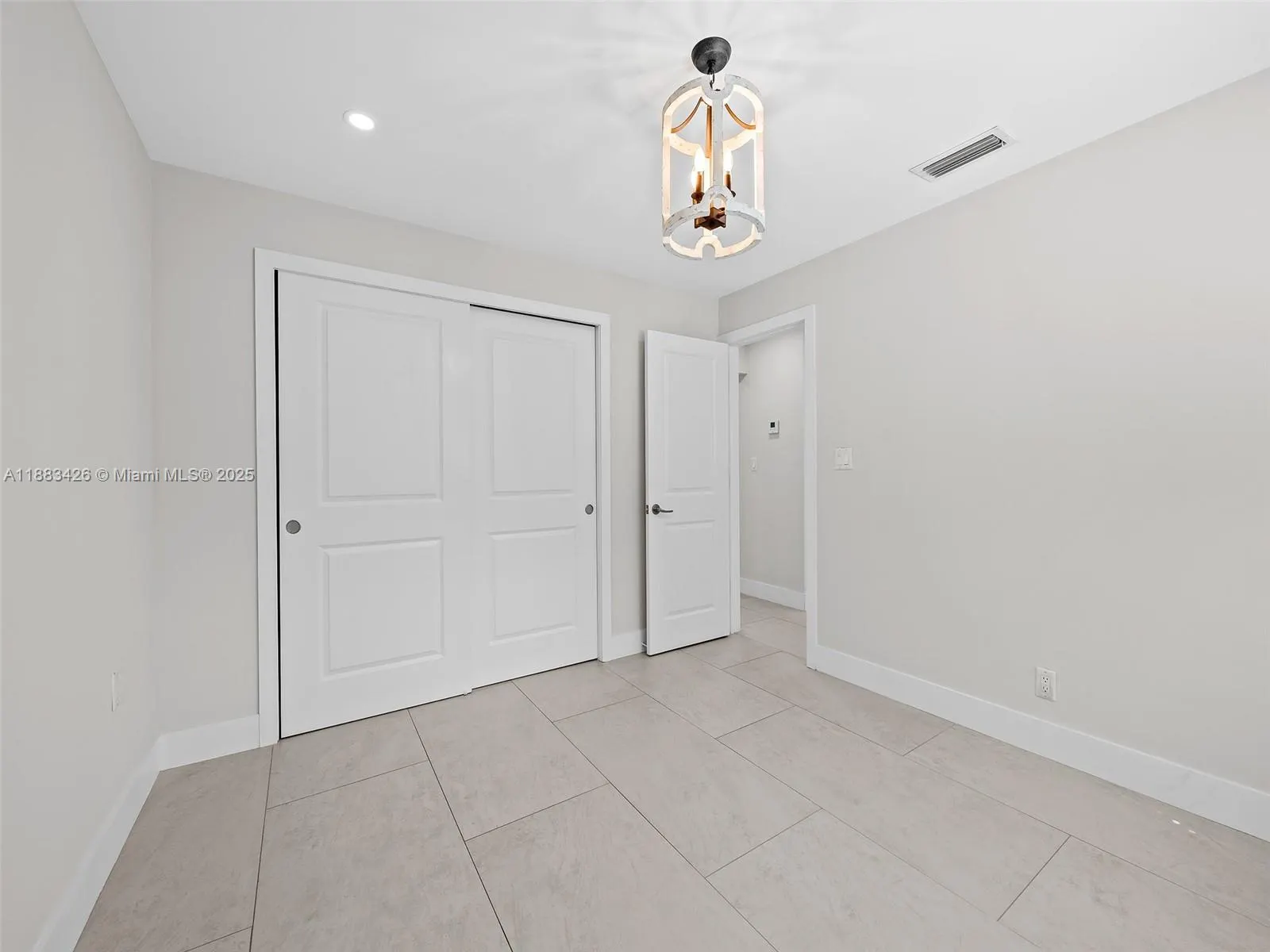 1305 SE 1st St, #2