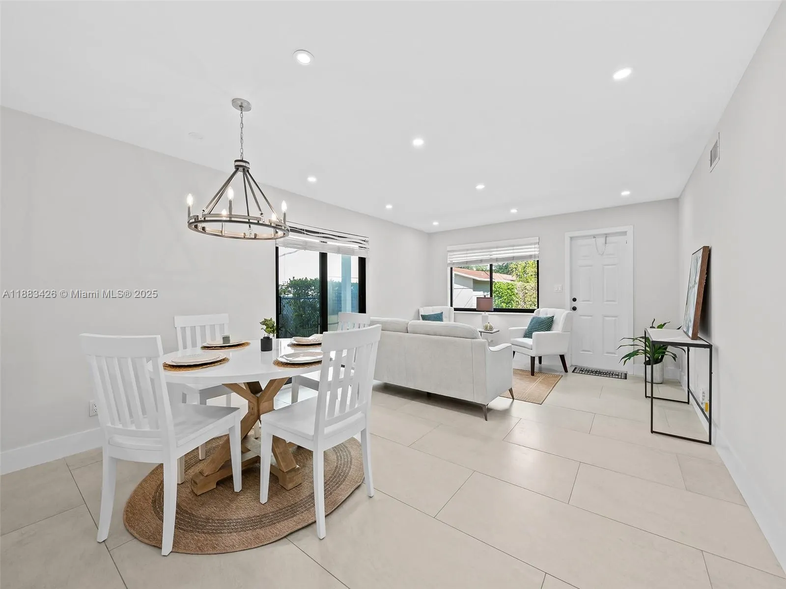 1305 SE 1st St, #2