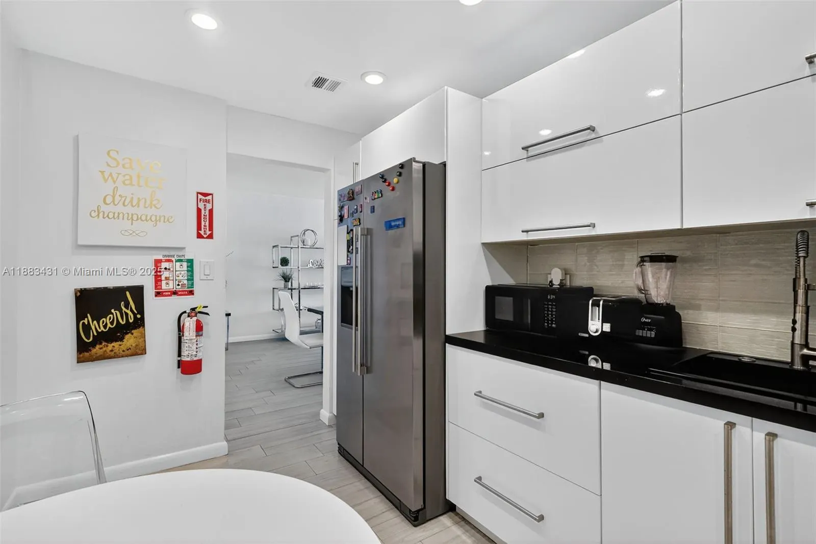 4001 S Ocean Dr, #14G