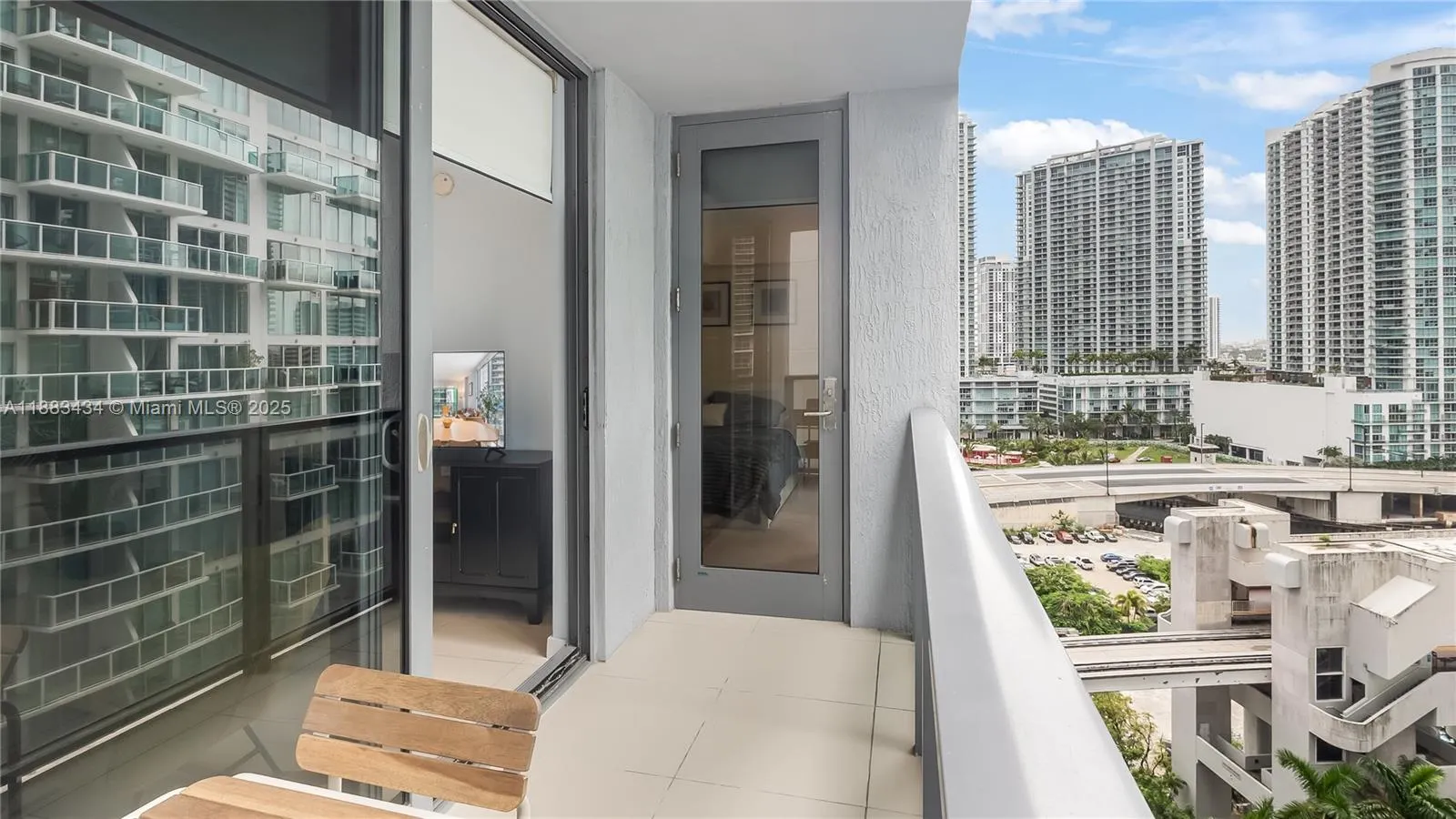 31 SE 6th St, #1708