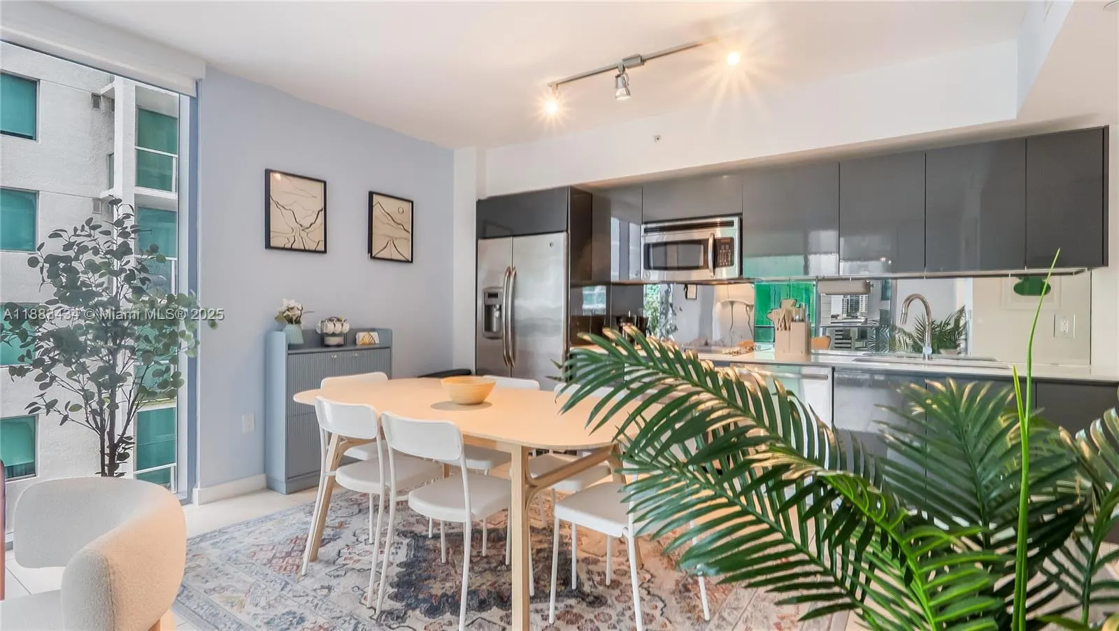 31 SE 6th St, #1708