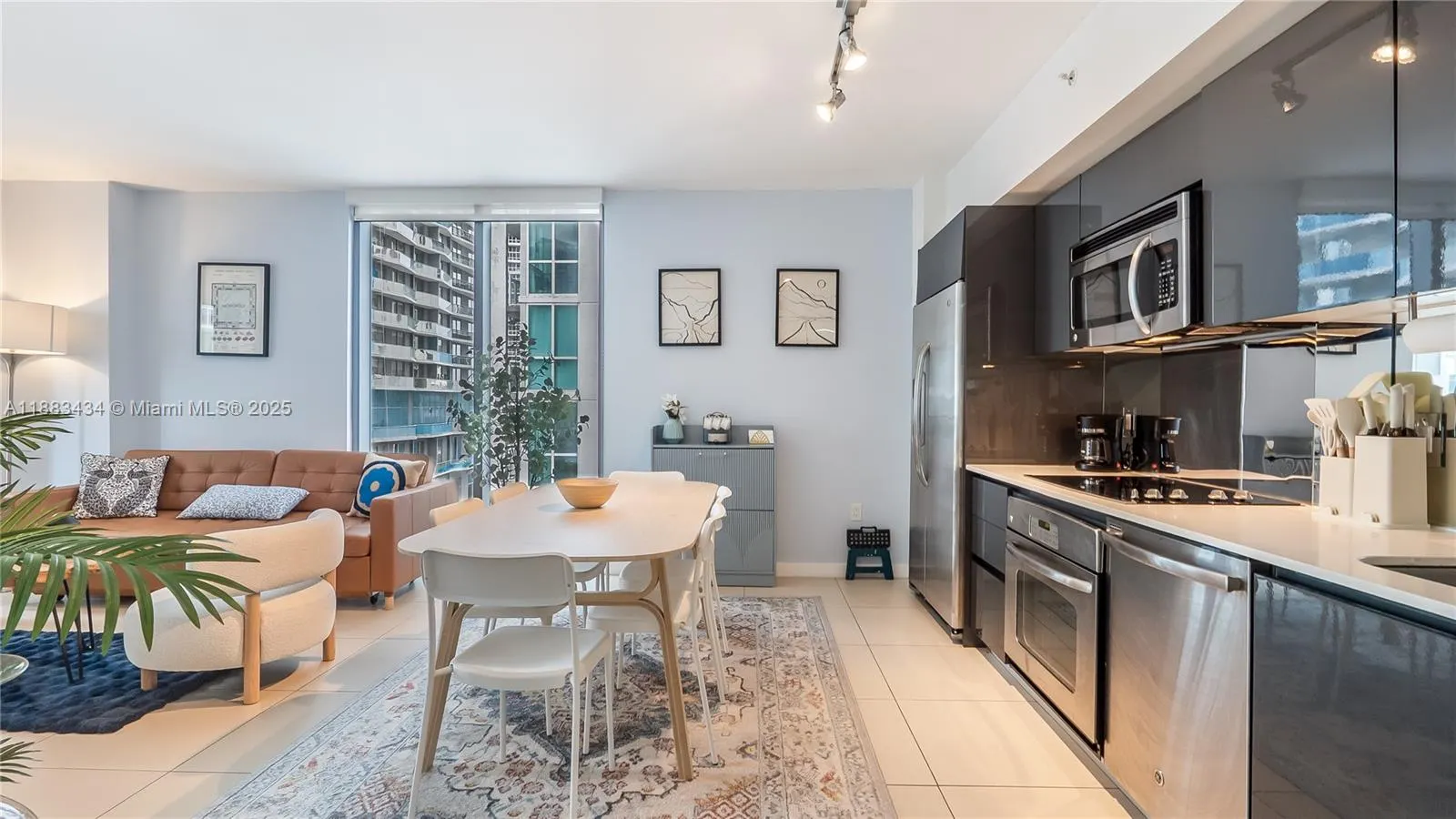 31 SE 6th St, #1708