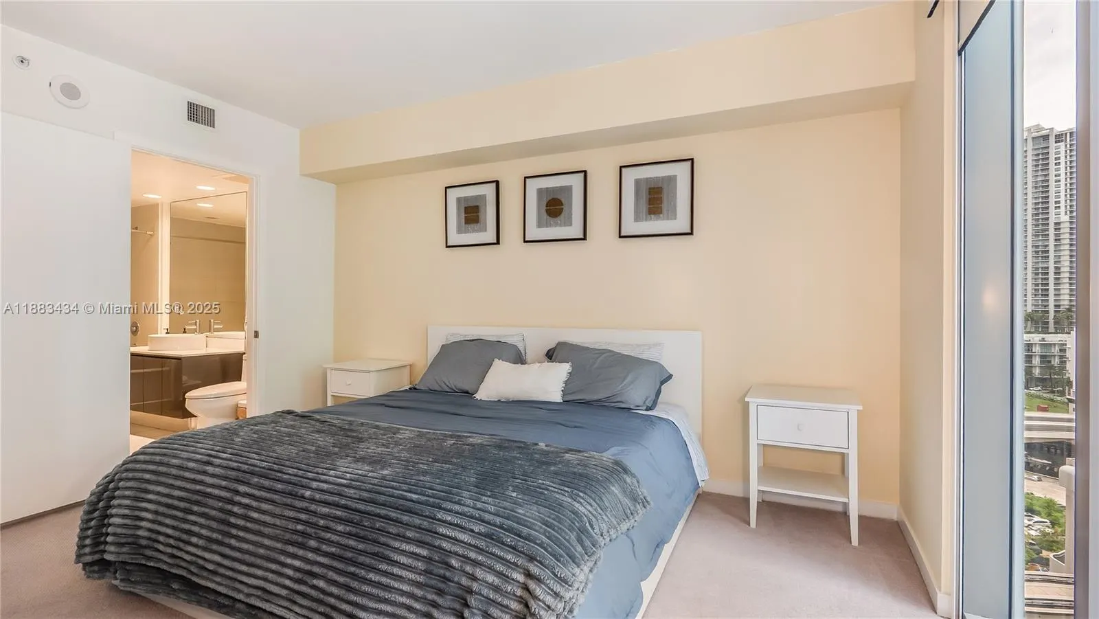 31 SE 6th St, #1708