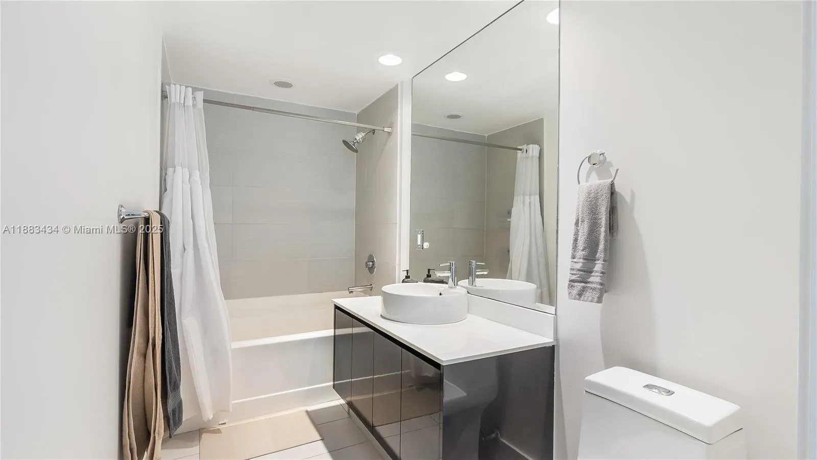 31 SE 6th St, #1708