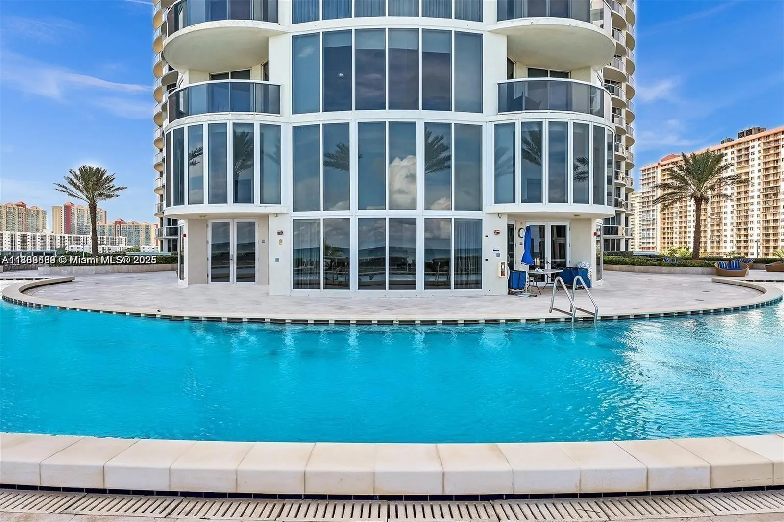 17201 Collins Ave, #3302