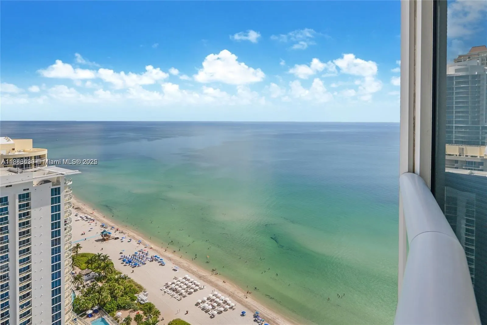 17201 Collins Ave, #3302