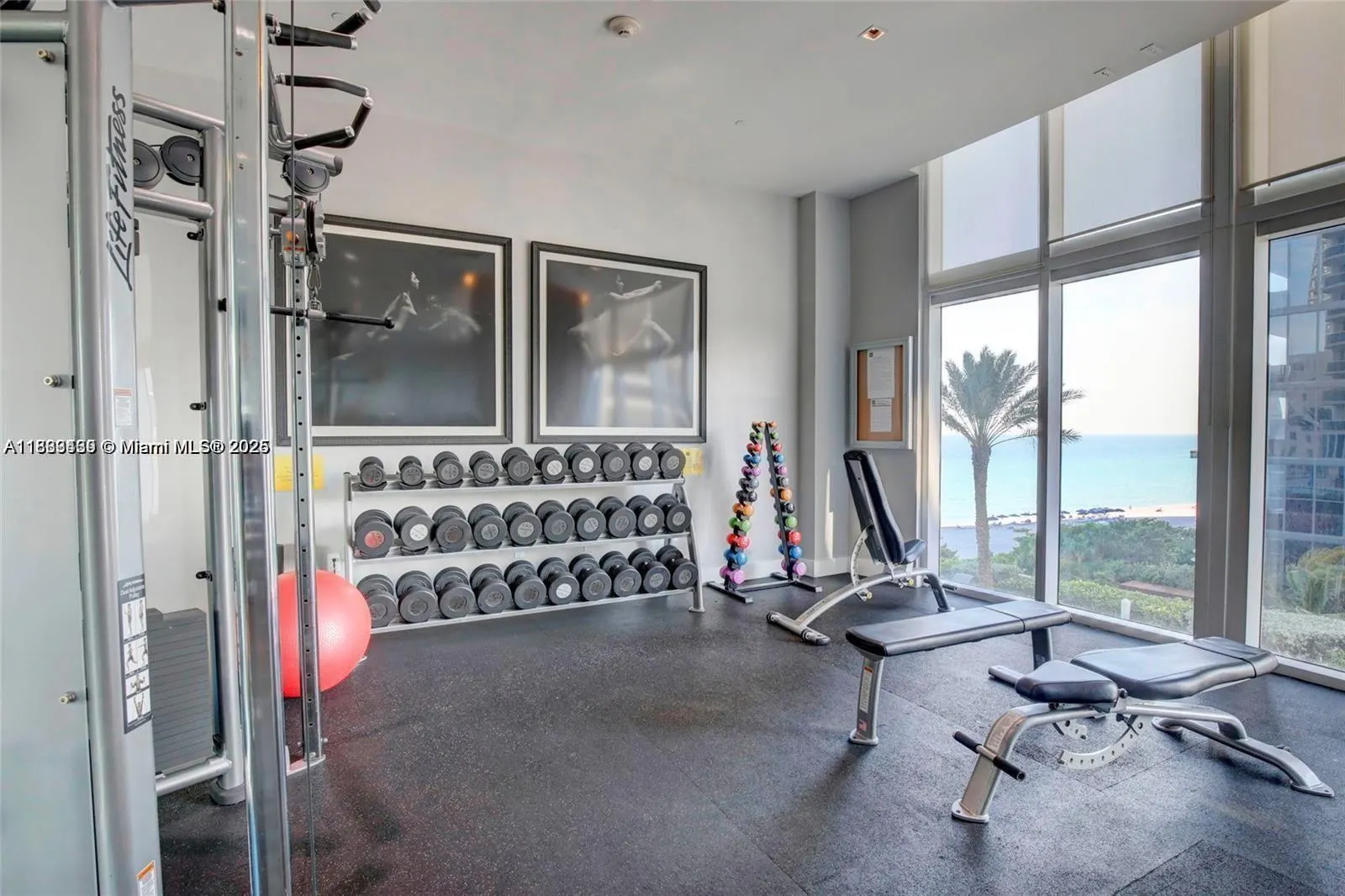 17201 Collins Ave, #3302