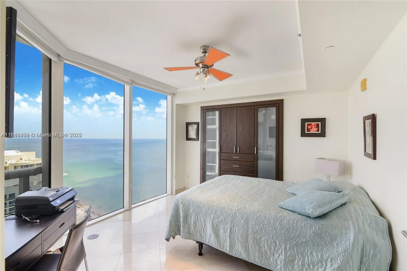 17201 Collins Ave, #3302