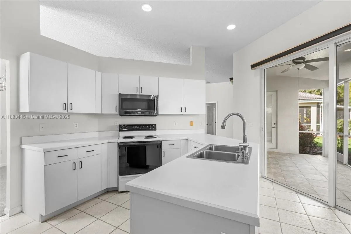 2675 SE 4th Pl