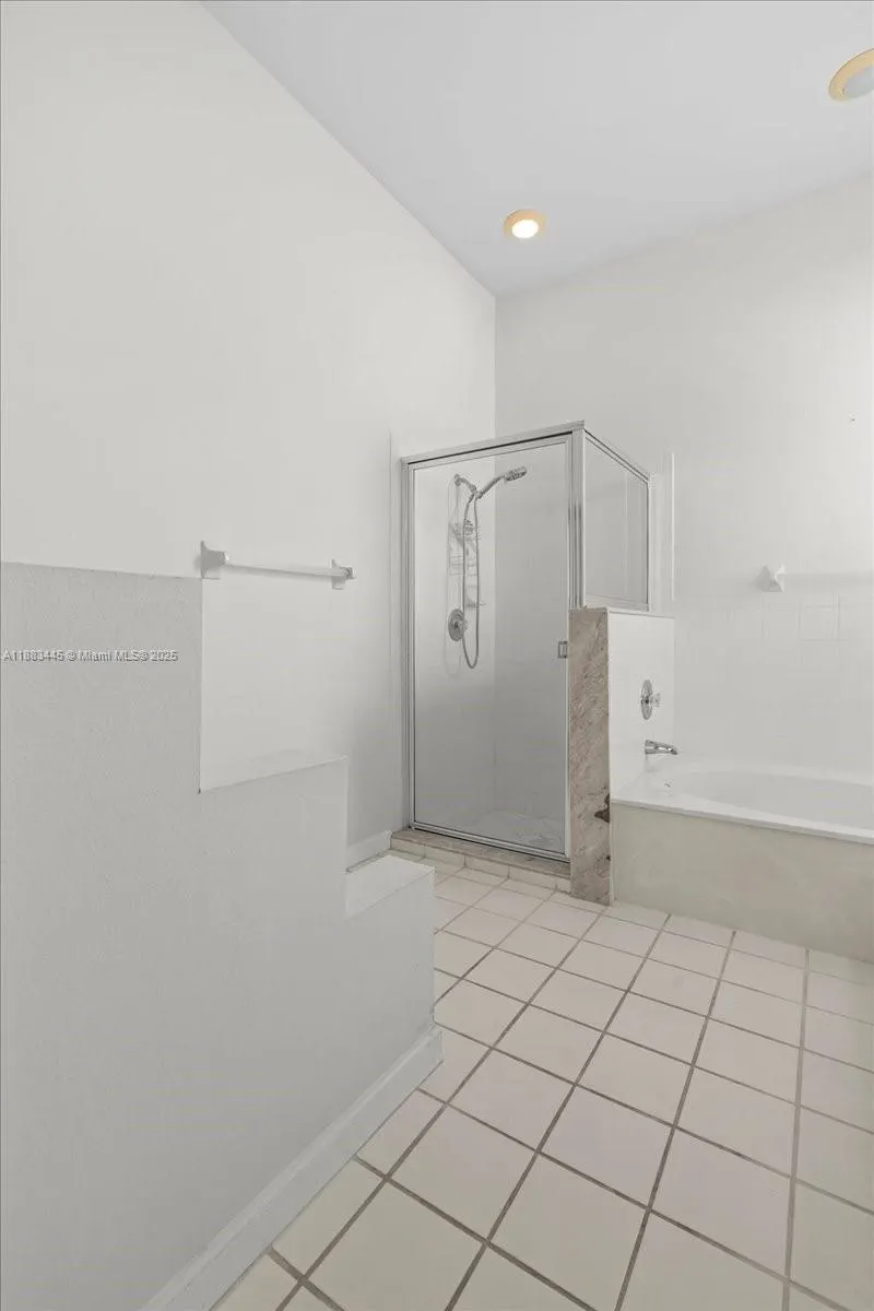 2675 SE 4th Pl