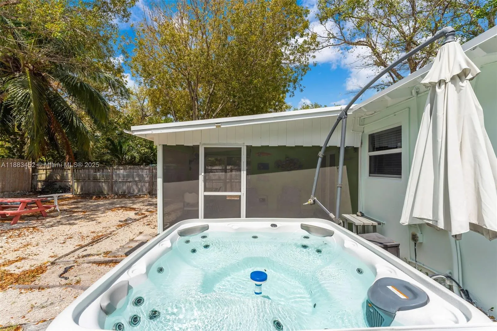 7 Coral Dr