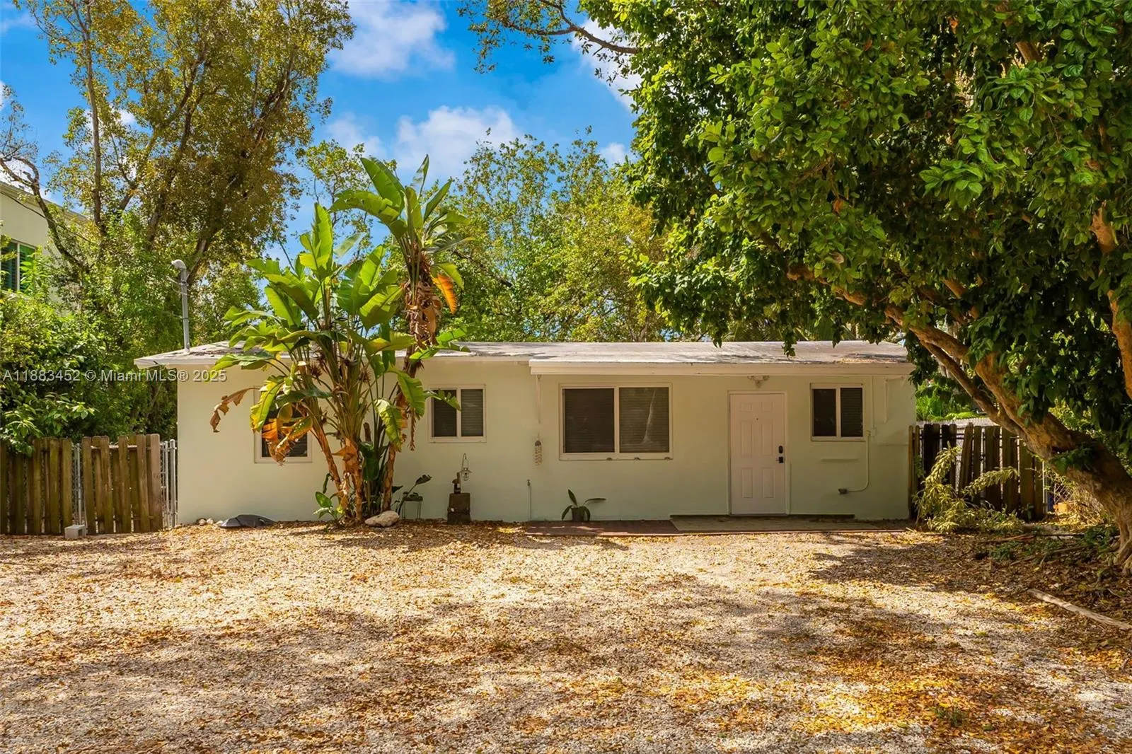 7 Coral Dr