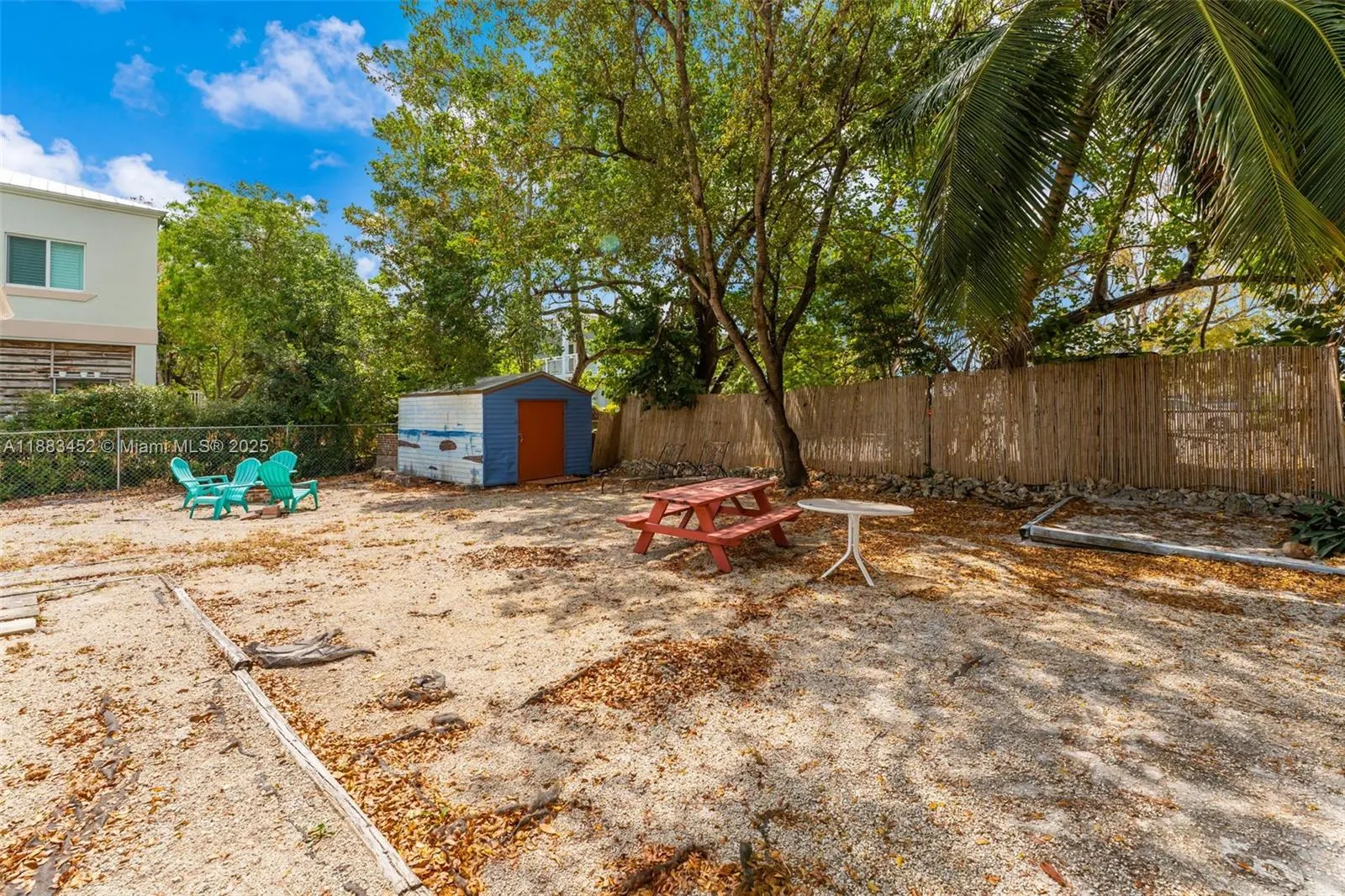 7 Coral Dr