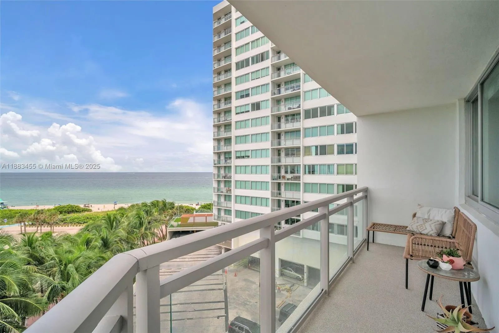7135 Collins Ave, #736