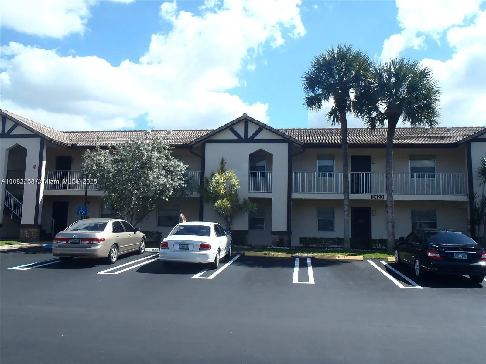 2423 NW 89th Dr, #109