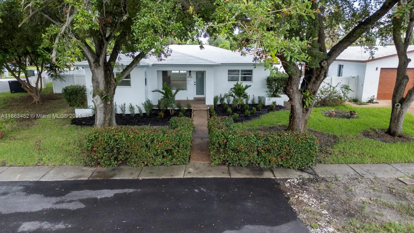 327 SE 2nd Ave