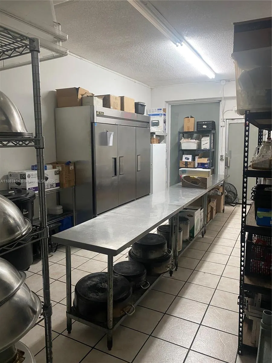 1082 NW 54th St