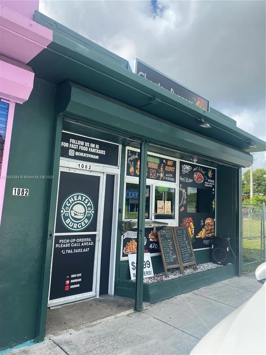 1082 NW 54th St