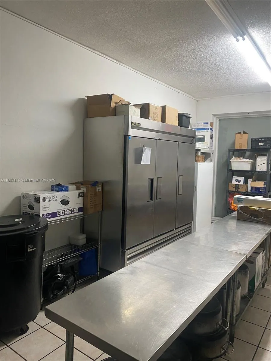 1082 NW 54th St