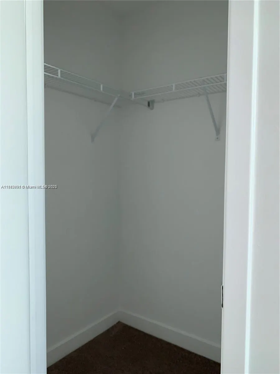 1111 SW 1st Ave, #1724-N