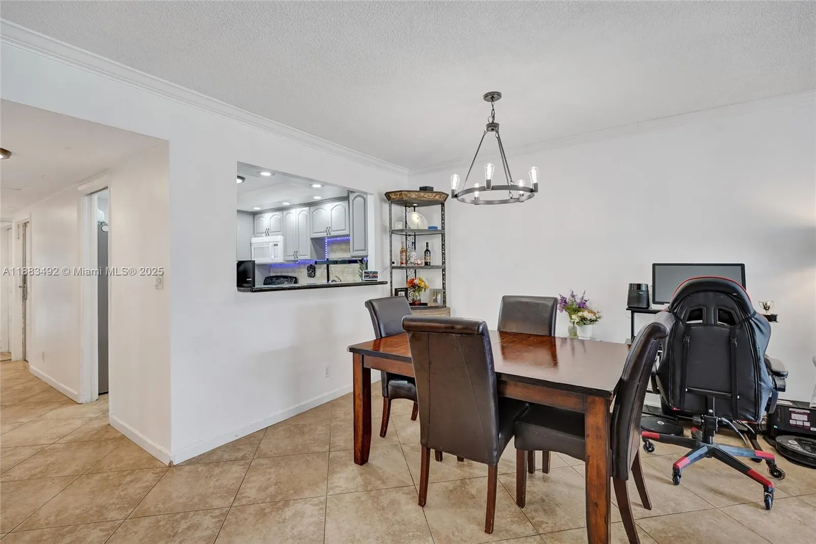 3150 N Palm Aire Dr, #501