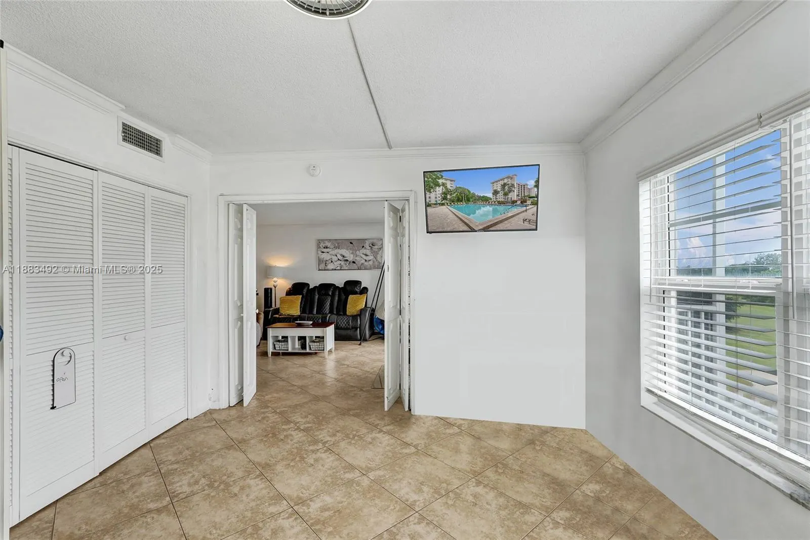 3150 N Palm Aire Dr, #501