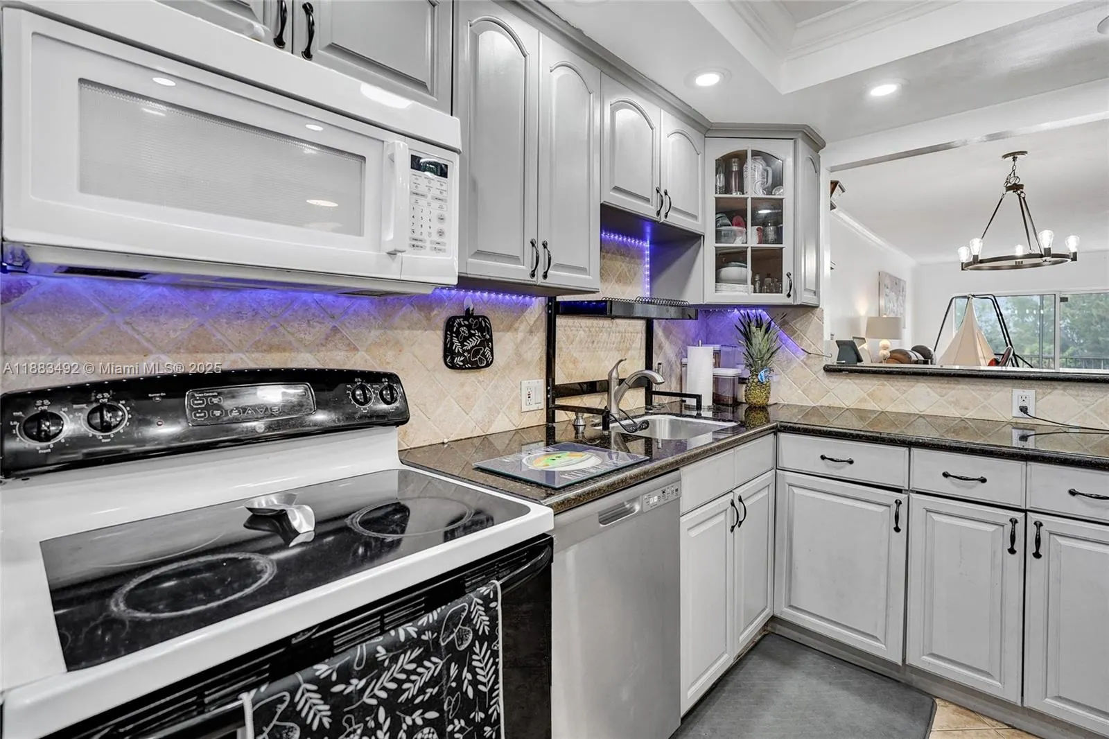 3150 N Palm Aire Dr, #501