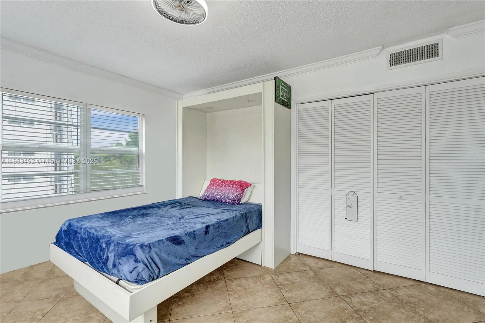 3150 N Palm Aire Dr, #501
