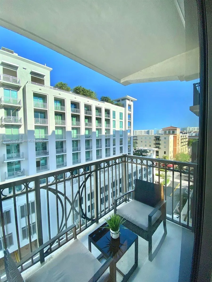 301 Altara Ave, #701