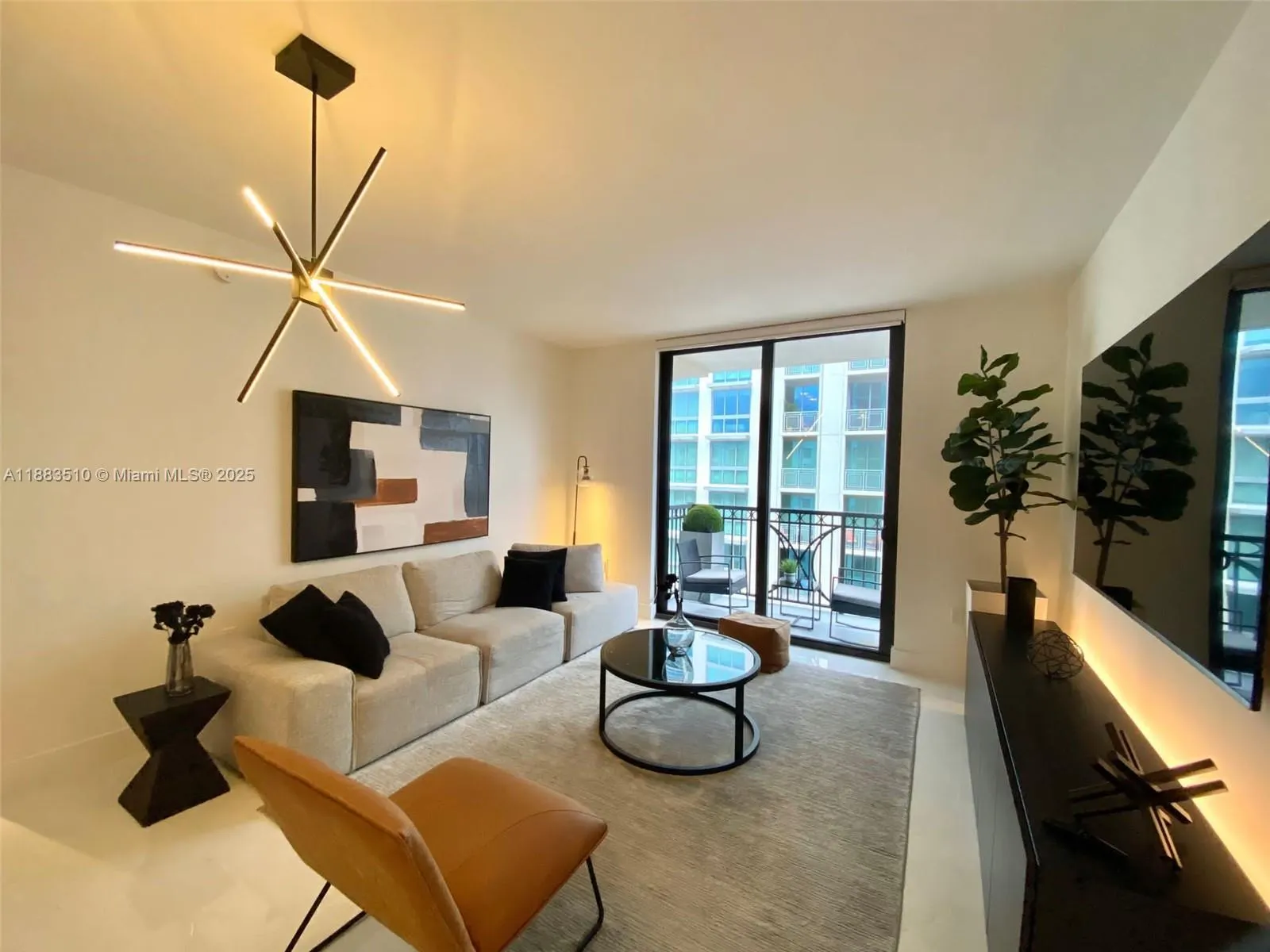 301 Altara Ave, #701