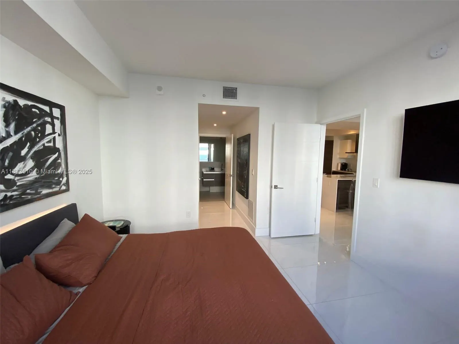 301 Altara Ave, #701